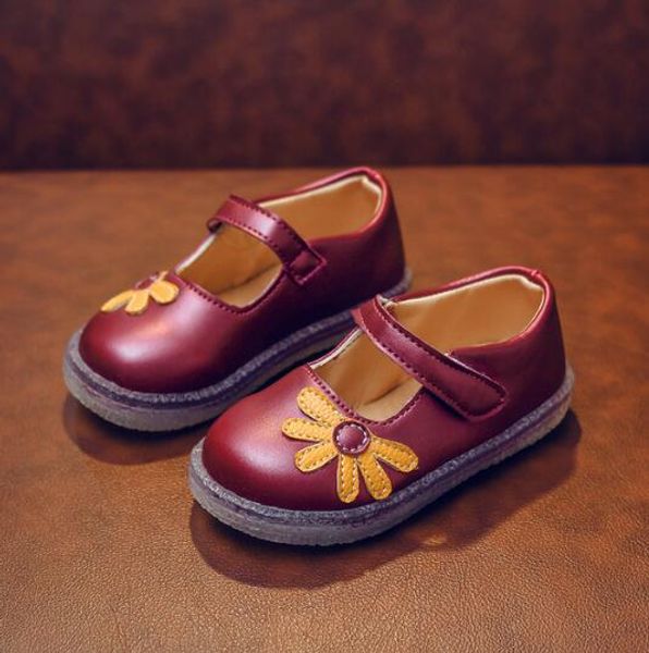 girls' leather shoes soft bottom white shoes princess new children' fashion casual child code 21-30, Black;grey
girls' leather shoes soft bottom white shoes princess new children' fashion casual child code 21-30, Black;grey