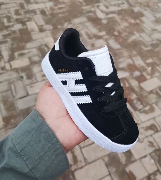 hot sell Fashion kids gazelles og boys girls shoe For baby parent child children stan smith samba trainers sneaker outdoor shoes
hot sell Fashion kids gazelles og boys girls shoe For baby parent child children stan smith samba trainers sneaker outdoor shoes