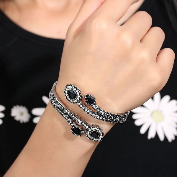 1pc fashion women bangles female red water drop resin cuff bracelets vintage crystal turkish jewelry girls gifts sale, Black
1pc fashion women bangles female red water drop resin cuff bracelets vintage crystal turkish jewelry girls gifts sale, Black