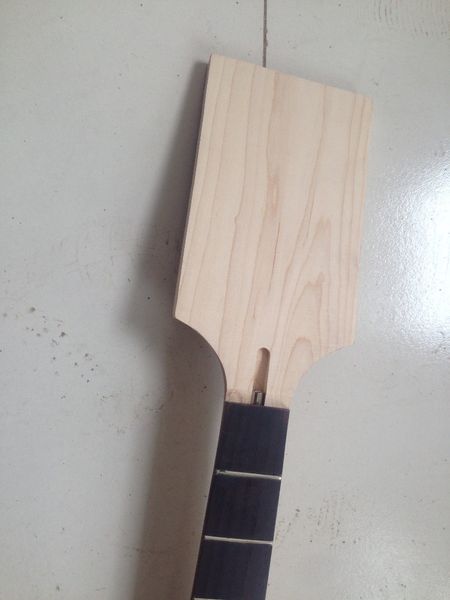 electric bass guitar neck 24 fret maple wood 30 inch paddle headstock rosewood fretboard
electric bass guitar neck 24 fret maple wood 30 inch paddle headstock rosewood fretboard