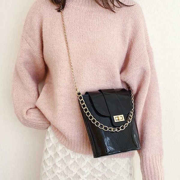 glossy solid shoulder bags for women high capacity bucket handbags ladies soft thread hasp lock crossbody bag
glossy solid shoulder bags for women high capacity bucket handbags ladies soft thread hasp lock crossbody bag