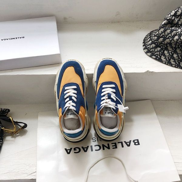 2020 new ah couple high-quality thick bottom sports casual couple air cushion casual sports shoes
2020 new ah couple high-quality thick bottom sports casual couple air cushion casual sports shoes