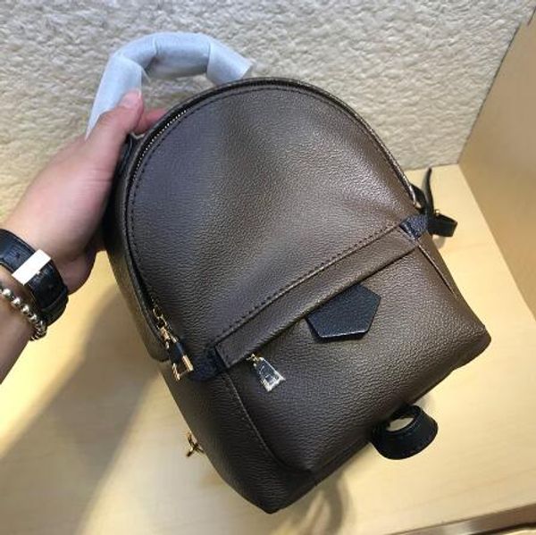 2019 selling men and women fashion leather backpack printing backpack large capacity handbag ing
2019 selling men and women fashion leather backpack printing backpack large capacity handbag ing