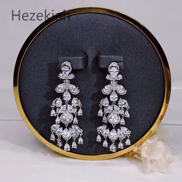 hezekiah 925 tremella needle noble earrings fashion shiny long section tassels small drill eardrop luxurious dance party ing, Golden
hezekiah 925 tremella needle noble earrings fashion shiny long section tassels small drill eardrop luxurious dance party ing, Golden