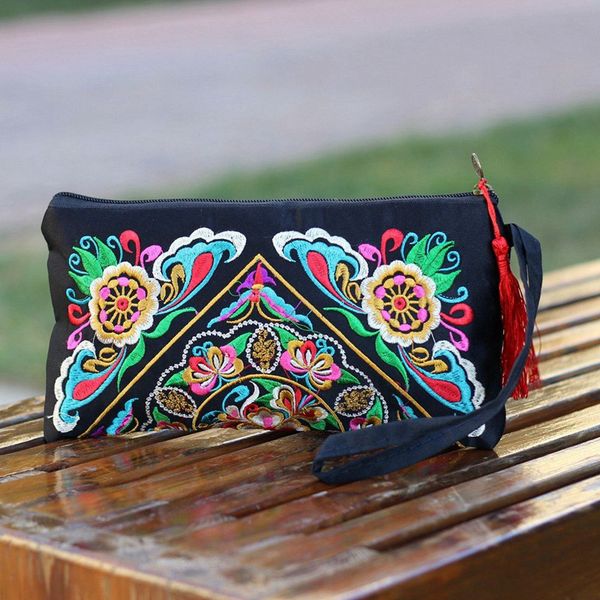 arsmundi flower embroidered wallet purse handmade ethnic flowers embroidery 2019 fashion women small handbag wallet phone bag, Red;black
arsmundi flower embroidered wallet purse handmade ethnic flowers embroidery 2019 fashion women small handbag wallet phone bag, Red;black