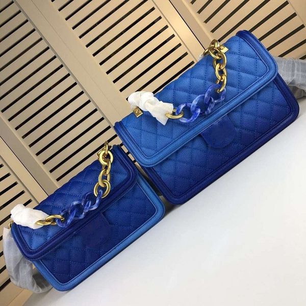 new fashion leather chain shoulder bag, main designer brand diagonal bag, multi-function mobile phone bag, button flip cover is very conveni
new fashion leather chain shoulder bag, main designer brand diagonal bag, multi-function mobile phone bag, button flip cover is very conveni