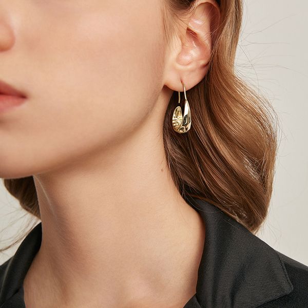 trendy minimalist c shape gold color hammered texture hoop earrings unique chunky basket metal earrings for women, Golden;silver
trendy minimalist c shape gold color hammered texture hoop earrings unique chunky basket metal earrings for women, Golden;silver