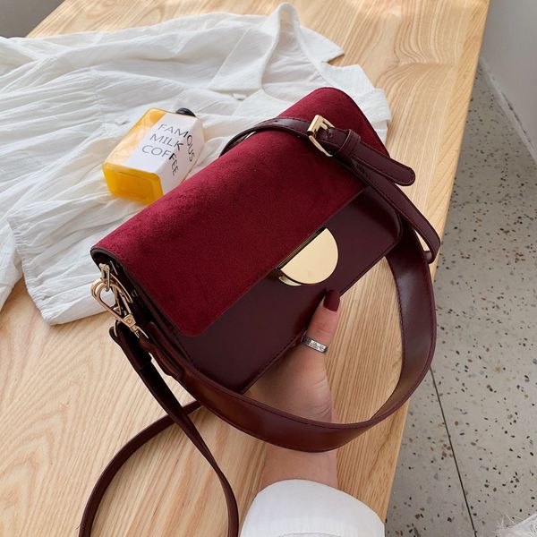 2019 frosted cover women's wide strap messenger small fresh wild casual fashion ladies shoulder bag
2019 frosted cover women's wide strap messenger small fresh wild casual fashion ladies shoulder bag