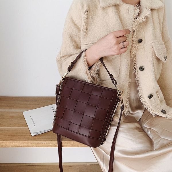 fashion women bag leather handbag designer luxury large capacity chain leather women shoulder crossbody bag brand
fashion women bag leather handbag designer luxury large capacity chain leather women shoulder crossbody bag brand