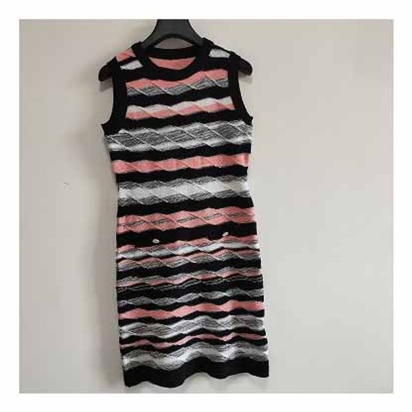 womens designer dress ladys brand striped print skirts women casual sleeveless dresses women summer luxury dresses, Black;gray
womens designer dress ladys brand striped print skirts women casual sleeveless dresses women summer luxury dresses, Black;gray