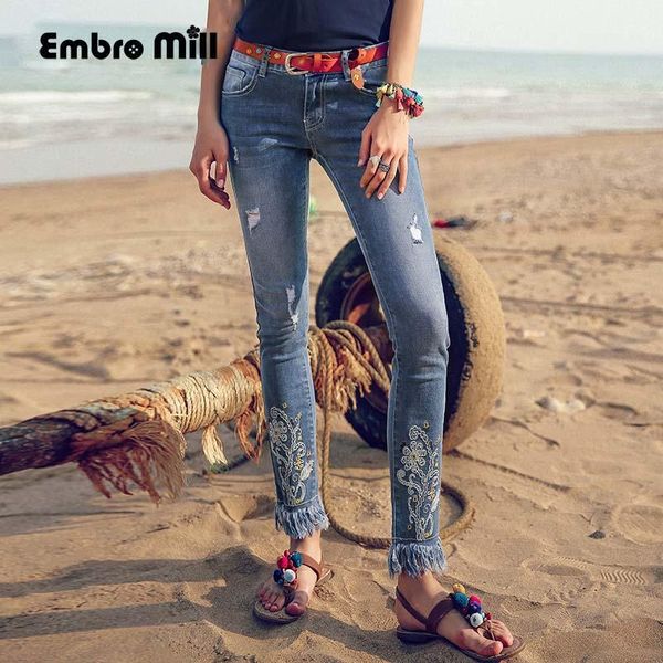 embro mill women floral slim whitewashed hole jeans pants vintage royal embroidery lady beautiful autumn trousers female s-3xl, Blue
embro mill women floral slim whitewashed hole jeans pants vintage royal embroidery lady beautiful autumn trousers female s-3xl, Blue