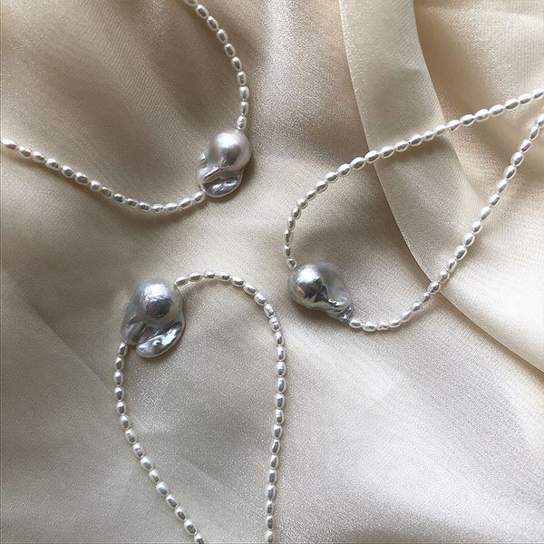 new fashionable joker natural glare natural 16x22mm baroque shaped pearl necklace 3-4mm rice white pearl, Silver
new fashionable joker natural glare natural 16x22mm baroque shaped pearl necklace 3-4mm rice white pearl, Silver