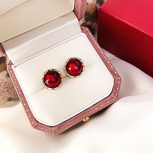 baroque vintage style simple beautiful red round silver needle earrings temperament fashion women jewelry accessories, Golden;silver
baroque vintage style simple beautiful red round silver needle earrings temperament fashion women jewelry accessories, Golden;silver