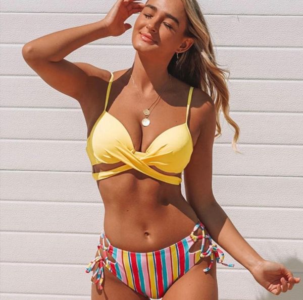 2020 biquini feminino maiô empurrar para cima da roupa de banho criss cruz bandagem halter bikini conjunto praia nadar wear
2020 biquini feminino maiô empurrar para cima da roupa de banho criss cruz bandagem halter bikini conjunto praia nadar wear