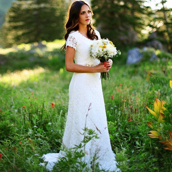 2019 vintage classic a line bridal gowns with short sleeve lace wedding dress order modest western country style wedding gowns plus size, White
2019 vintage classic a line bridal gowns with short sleeve lace wedding dress order modest western country style wedding gowns plus size, White