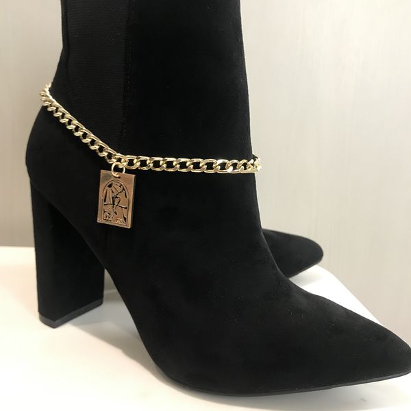 fashion gold silver emboss totem queen pendant vintage anklets elegant boot bracelet women beach party punk foot jewelry, Red;blue
fashion gold silver emboss totem queen pendant vintage anklets elegant boot bracelet women beach party punk foot jewelry, Red;blue
