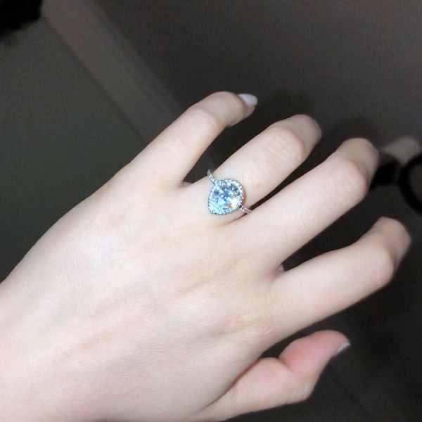wholesale-shiny teardrop cz diamond ring luxury designer jewelry for pandora 925 sterling silver with original box lady elegant ring, Slivery;golden
wholesale-shiny teardrop cz diamond ring luxury designer jewelry for pandora 925 sterling silver with original box lady elegant ring, Slivery;golden