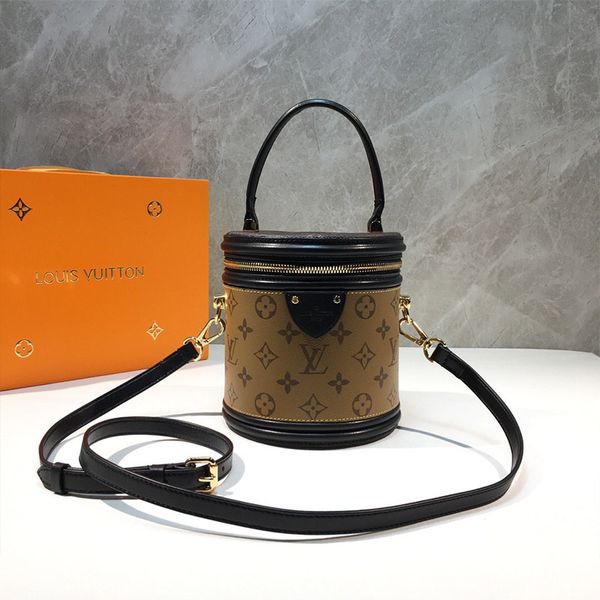 luxury women handbags louis vuitton purses shoulder diagonal handbag leather personality bucket bags brand fashion bag
luxury women handbags louis vuitton purses shoulder diagonal handbag leather personality bucket bags brand fashion bag