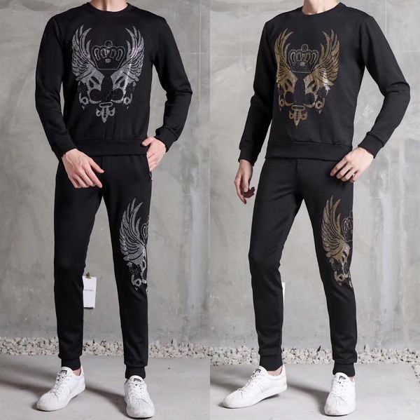 2019 new mens designer tracksuits diamond crown spirit young mens designer two-piece set tracksuit plus size -3xl, Gray
2019 new mens designer tracksuits diamond crown spirit young mens designer two-piece set tracksuit plus size -3xl, Gray