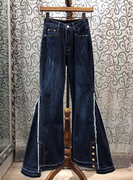 the new autumn and winter 2019 women's wild street stitching horn jeans 1216, Blue
the new autumn and winter 2019 women's wild street stitching horn jeans 1216, Blue