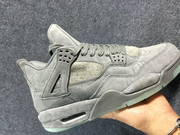 4 cool grey white man basketball designer shoes special edition iv grey suede fashion sports sneaker come with box
4 cool grey white man basketball designer shoes special edition iv grey suede fashion sports sneaker come with box