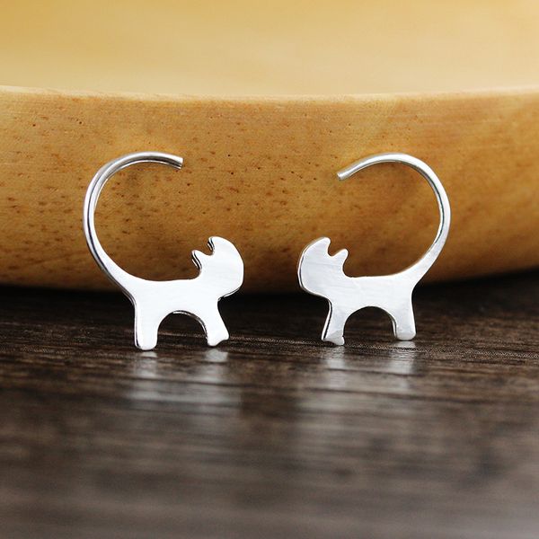 925 sterling silver cute dangle earring creative long tail hang cat earrings animal jewlery for woman
925 sterling silver cute dangle earring creative long tail hang cat earrings animal jewlery for woman