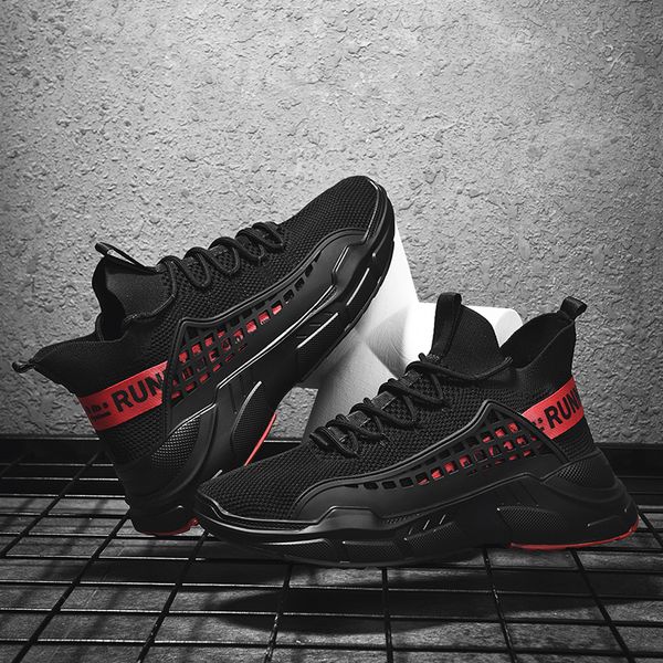 black sneakers men mesh breathable running shoes lace up non-slip sneakers adulto zapatos hombre mens outdoor sport shoes 
black sneakers men mesh breathable running shoes lace up non-slip sneakers adulto zapatos hombre mens outdoor sport shoes