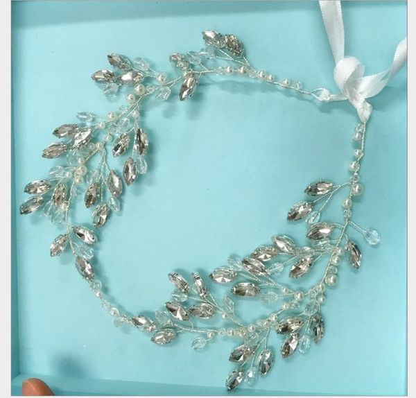 water drill with white wedding jewelry head ornament bride coil hair accessories bride's jewelry, Slivery;golden
water drill with white wedding jewelry head ornament bride coil hair accessories bride's jewelry, Slivery;golden