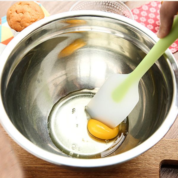 5pcs/set silicone cooking set kitchen utensil spoon mixing heat-resistant kitchen tools
5pcs/set silicone cooking set kitchen utensil spoon mixing heat-resistant kitchen tools