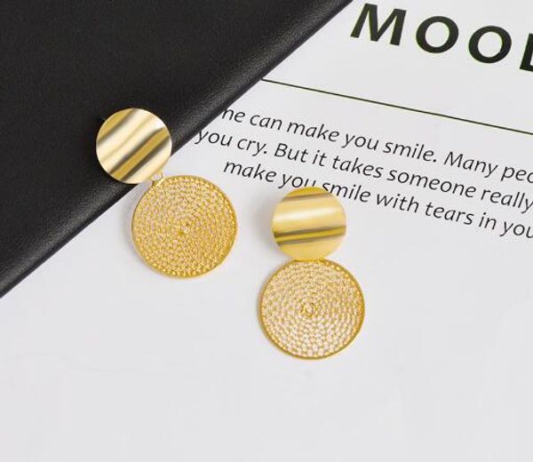 new fashion elegant ornaments gold and silver hollow-out ring earrings exaggerated personality fashion classic exquisite elegance
new fashion elegant ornaments gold and silver hollow-out ring earrings exaggerated personality fashion classic exquisite elegance