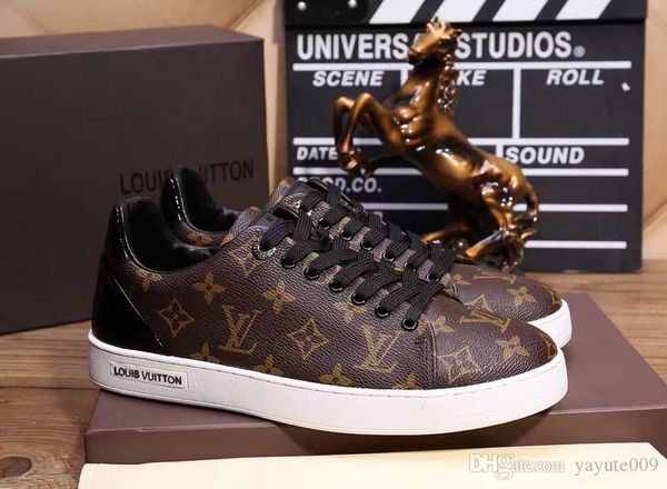 a6 new brand high-men's shoes 2018 autumn and winter new italian imported leather fabric pure sheepskin lining original rubber, Black
a6 new brand high-men's shoes 2018 autumn and winter new italian imported leather fabric pure sheepskin lining original rubber, Black