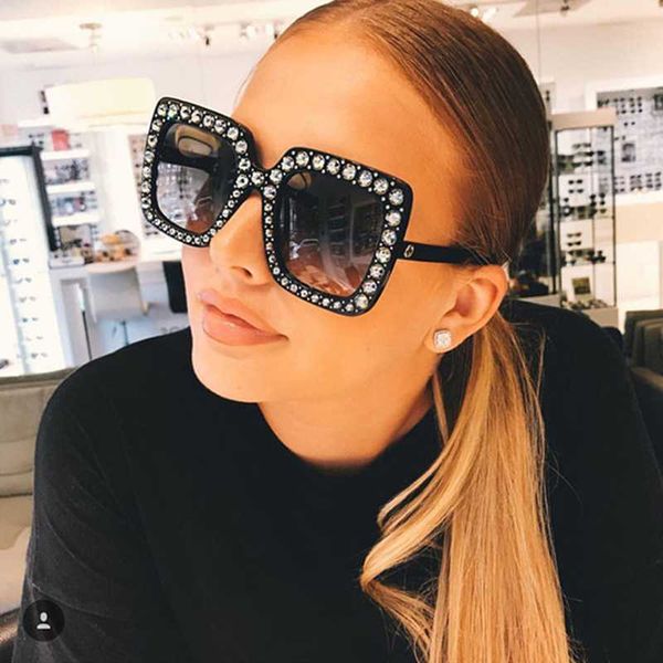2020new fashion square sunglasses women's big box hollow diamond sun glasses color female glasses dama gafas de sol uv400, White;black
2020new fashion square sunglasses women's big box hollow diamond sun glasses color female glasses dama gafas de sol uv400, White;black
