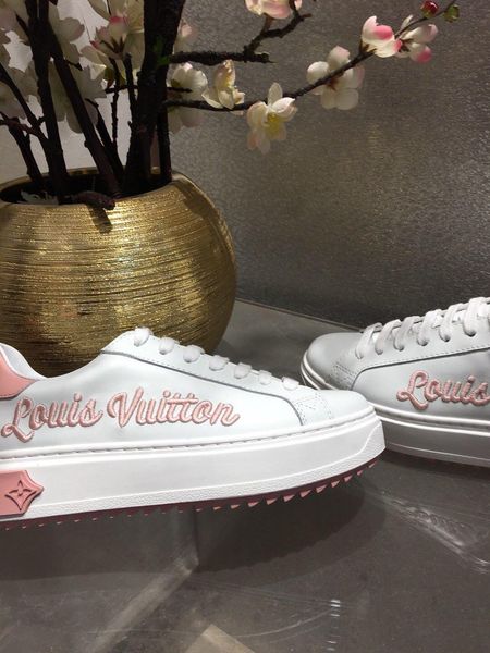 a1luxury autumn and winter high -end women 's casual shoes ,fashion women 's boots ,high -quality sports shoes ,fre, Black
a1luxury autumn and winter high -end women 's casual shoes ,fashion women 's boots ,high -quality sports shoes ,fre, Black