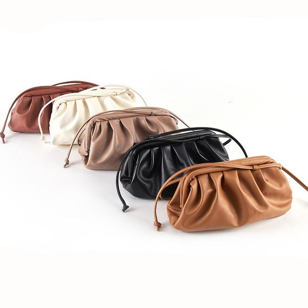 messenger bag women soft leather madame bag single shoulder slant handbag day clutches bags
messenger bag women soft leather madame bag single shoulder slant handbag day clutches bags
