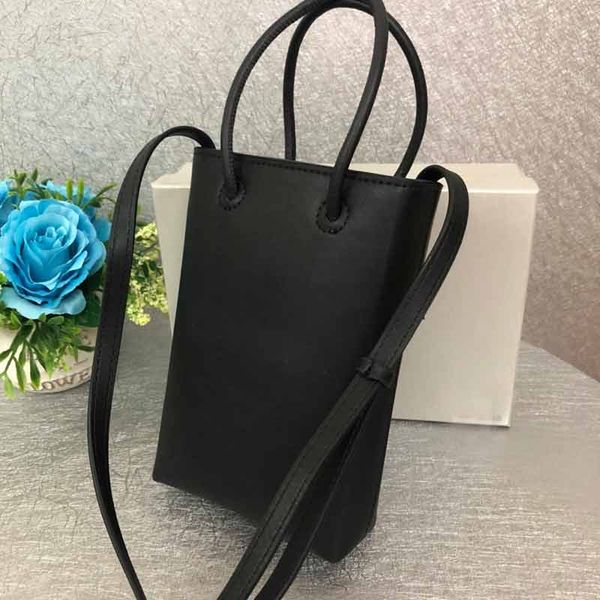 luxury handbags purse women totes real leather fashion handbag purse ladies designer handbags
luxury handbags purse women totes real leather fashion handbag purse ladies designer handbags