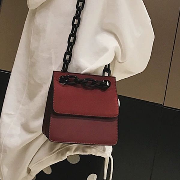 casual women acrylic chains handbags pu leather lattice crossbody bags for women small flap bolsa messenger bags girls new
casual women acrylic chains handbags pu leather lattice crossbody bags for women small flap bolsa messenger bags girls new