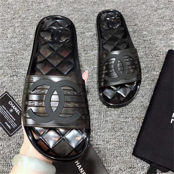 towel new 2020 designers women sandals designers shoes luxurys slide summer fashion wide flat slippery sandals crystal slipper flip mules wi
towel new 2020 designers women sandals designers shoes luxurys slide summer fashion wide flat slippery sandals crystal slipper flip mules wi