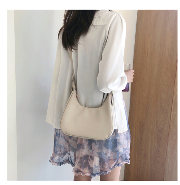 fashion new women's small handbag baguette girl messenger shoulder bag cross body women vintage cute bag k256
fashion new women's small handbag baguette girl messenger shoulder bag cross body women vintage cute bag k256