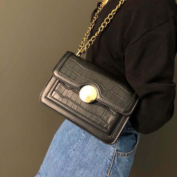 2020 new women's crossbody bag korean fashion wild personality small fragrance style pu ladies chain small square bag
2020 new women's crossbody bag korean fashion wild personality small fragrance style pu ladies chain small square bag