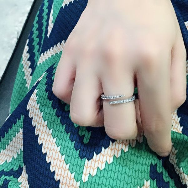wholesale-new open meteor 925 sterling silver cz diamond ring for pandora jewelry with original box elegant ladies ring fashion holiday gift, Slivery;golden
wholesale-new open meteor 925 sterling silver cz diamond ring for pandora jewelry with original box elegant ladies ring fashion holiday gift, Slivery;golden