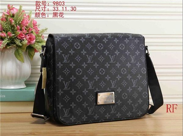 2018 Brand Designer Men Genuine Leather Handbag Black Briefcase Laptop Shoulder Bag Messenger Bag Male desginer handbags wallets with tag
2018 Brand Designer Men Genuine Leather Handbag Black Briefcase Laptop Shoulder Bag Messenger Bag Male desginer handbags wallets with tag