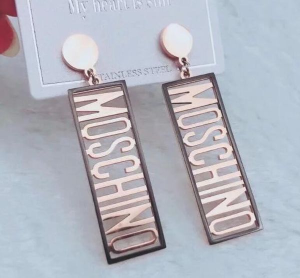 earrings luxury jewelry fashion women mens earrings hip hop diamond stud earings iced out bling rock punk round wedding gift 0632, Golden;silver
earrings luxury jewelry fashion women mens earrings hip hop diamond stud earings iced out bling rock punk round wedding gift 0632, Golden;silver