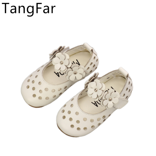 summer children's sandals girl flower princess fashion baby hollow out soft sole shoes, Black;red
summer children's sandals girl flower princess fashion baby hollow out soft sole shoes, Black;red