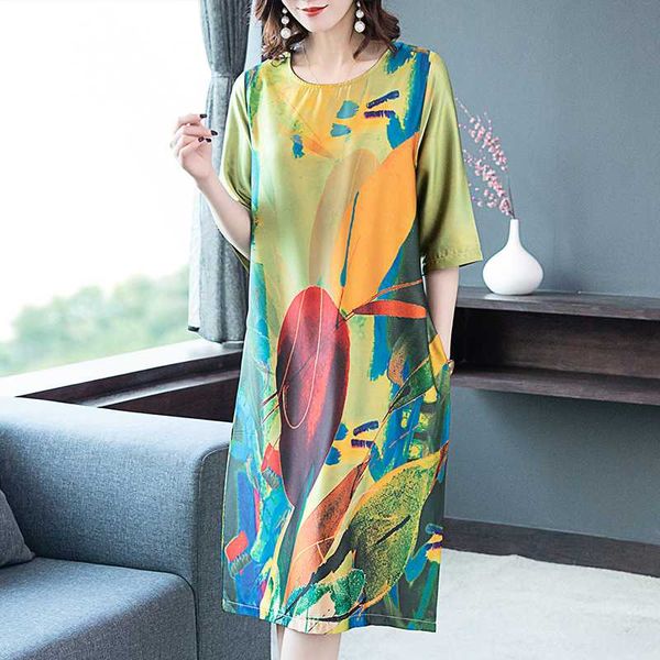 imitate silk dress female summer new retro print loose half-sleeved dress large size l-4xl elegant and comfortable vestidos, Black;gray
imitate silk dress female summer new retro print loose half-sleeved dress large size l-4xl elegant and comfortable vestidos, Black;gray