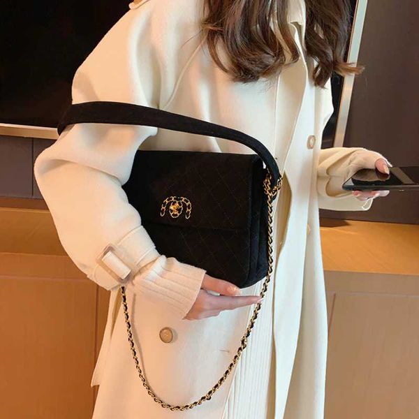 brand fashion women suede leather handbag ladies large capacity shopping package soft female shoulder bags cc
brand fashion women suede leather handbag ladies large capacity shopping package soft female shoulder bags cc