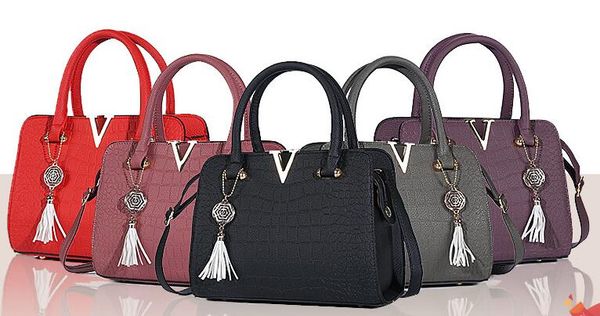 2019 woman fashion crocodile leather v letters designer handbags luxury quality lady shoulder crossbody bags fringed messenger bag wholesale
2019 woman fashion crocodile leather v letters designer handbags luxury quality lady shoulder crossbody bags fringed messenger bag wholesale