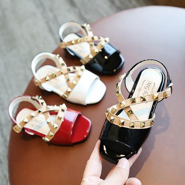 girls' sandals 2020 new girl's treasure rivet princess shoes fashion open toe middle school students' shoes fashion, Black;red
girls' sandals 2020 new girl's treasure rivet princess shoes fashion open toe middle school students' shoes fashion, Black;red