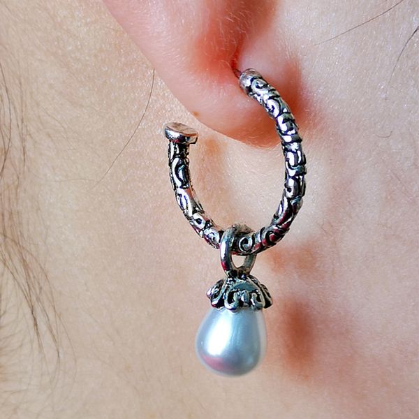 2019 new 925 silver thai retro style earrings flower drop shape fashion baroque pearl earrings, Golden;silver
2019 new 925 silver thai retro style earrings flower drop shape fashion baroque pearl earrings, Golden;silver