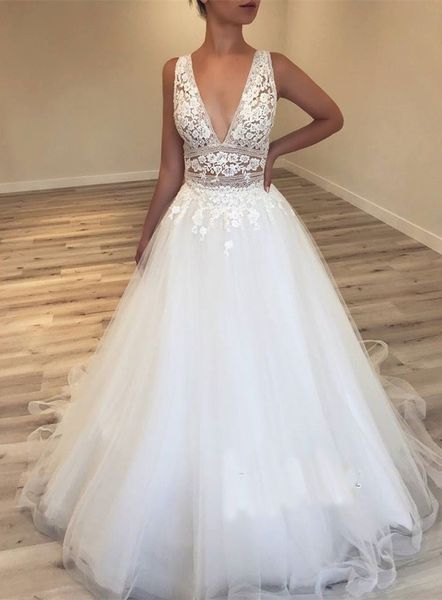Elegant Deep V-Neck Sleeveless Country Wedding Dresses A Line Tulle Bridal Gowns Lace Appliques Sleeveless 2019 Wedding Dresses
Elegant Deep V-Neck Sleeveless Country Wedding Dresses A Line Tulle Bridal Gowns Lace Appliques Sleeveless 2019 Wedding Dresses