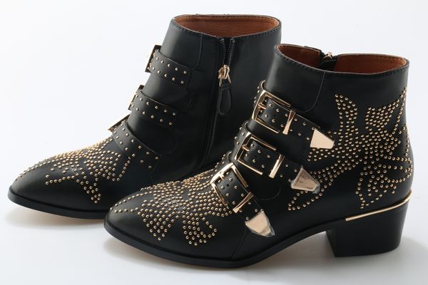 2020 susanna studded leather ankle boots women round toe rivet flower boots women velvet zapatos mujer, Black
2020 susanna studded leather ankle boots women round toe rivet flower boots women velvet zapatos mujer, Black